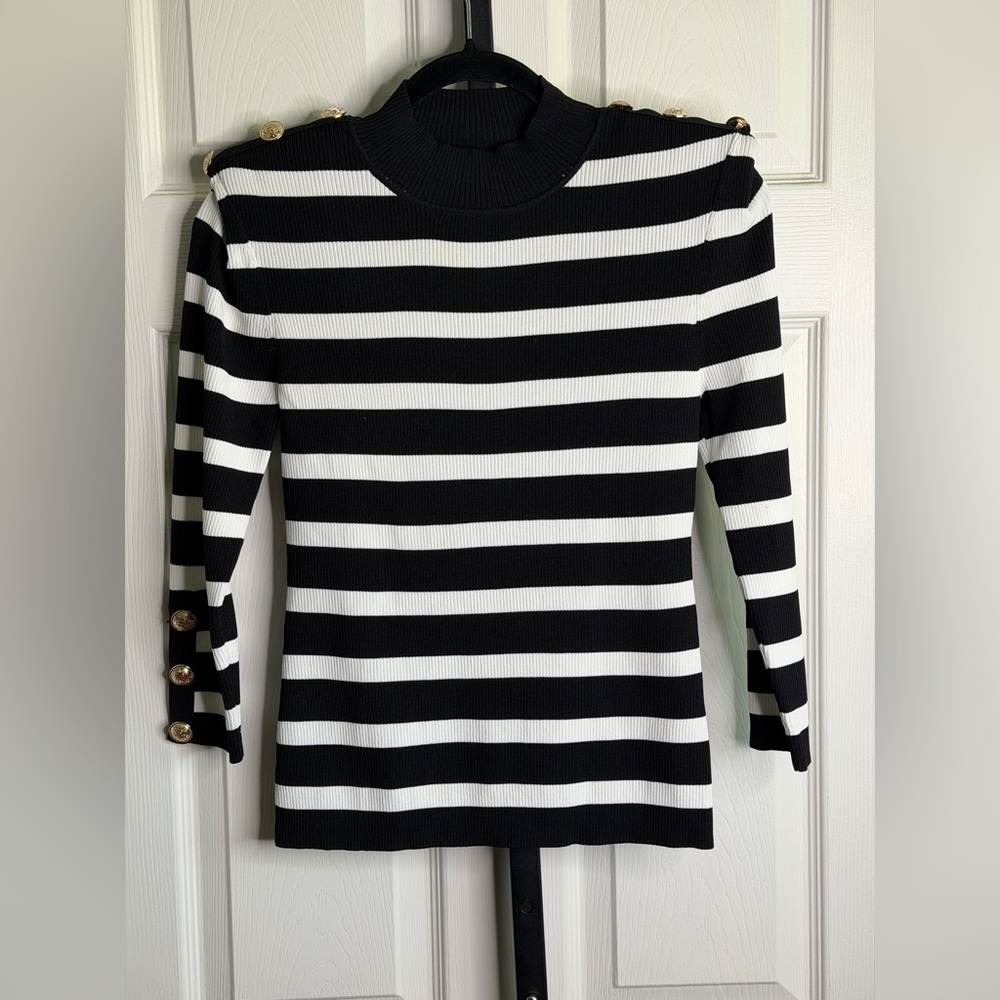 Black/White Striped Mock Neck Sweater with Gold Button Accents, size Large, NWT